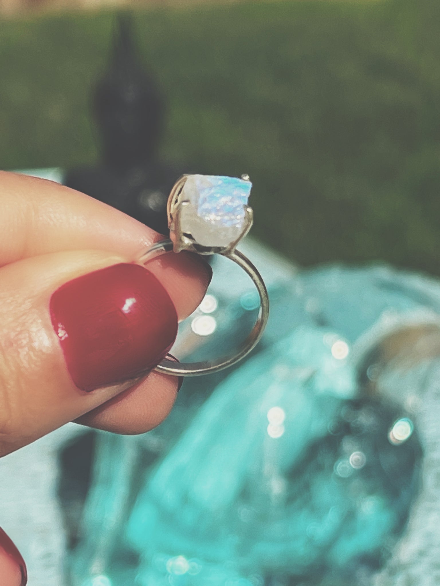 GLETI - Raw Rainbow Moonstone Ring